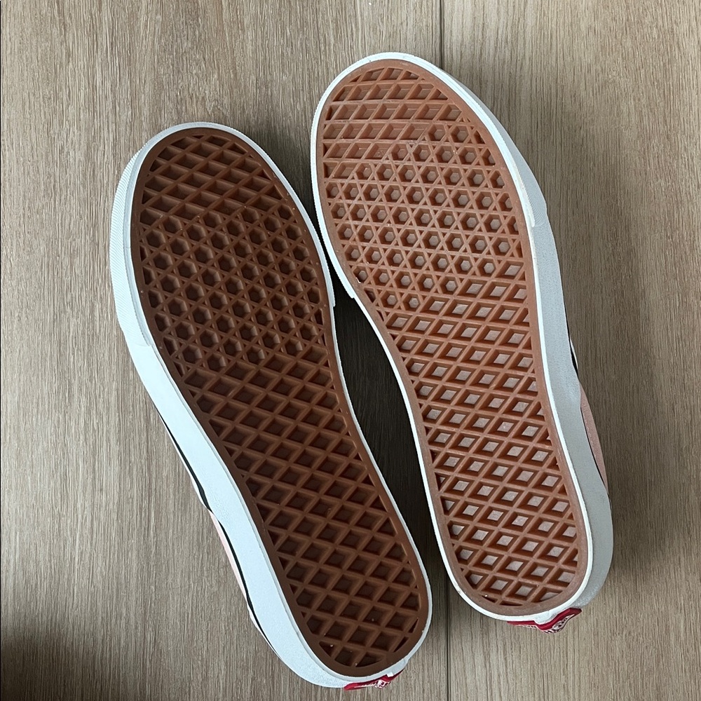 Vans Classic Slip-On Checkerboard Sneaker - Picture 9 of 9